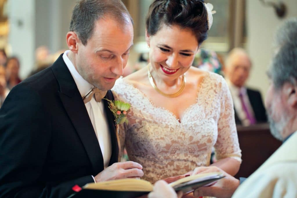 50ies wedding Vienna | www.hochzeitshummel.at | photo: peaches & mint