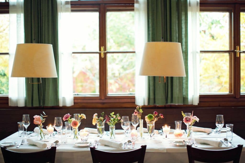 50ies wedding Vienna | www.hochzeitshummel.at | photo: peaches & mint