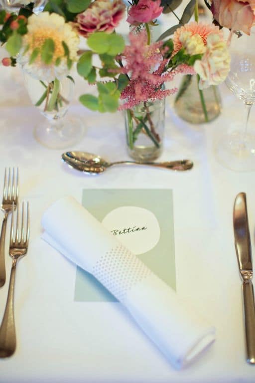 50ies wedding Vienna | www.hochzeitshummel.at | photo: peaches & mint