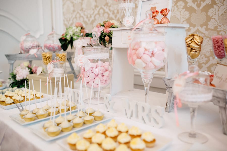 Hochzeit Schloss Laxenburg by hochzeitshummel.at | Photos: Tanja Schalling